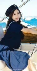 看那游艇上的海军服短裙女生尹甜甜清爽甜美激情浪漫海上写真套图