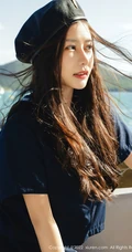 看那游艇上的海军服短裙女生尹甜甜清爽甜美激情浪漫海上写真套图