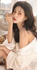一看就喜欢的女生诗萌儿沙发写真，颜值高，身段好，怎么摆拍都好看