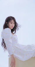 美女邢菲青春靓丽休闲穿搭唯美写真手机壁纸图片