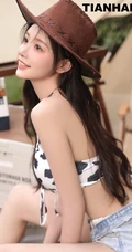 身形匀称匀称身形女生小姐姐气质肩带家居服牛仔裤穿搭户外写真套图