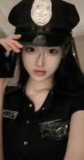 超高颜值长发精选少女动人cos制服装私人美照