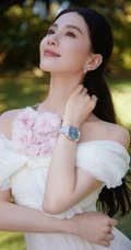 精致女人刘诗诗气质时尚露背白裙户外写真美照