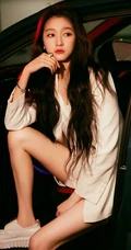 大长腿女演员关晓彤地下车库酷飒写真图片