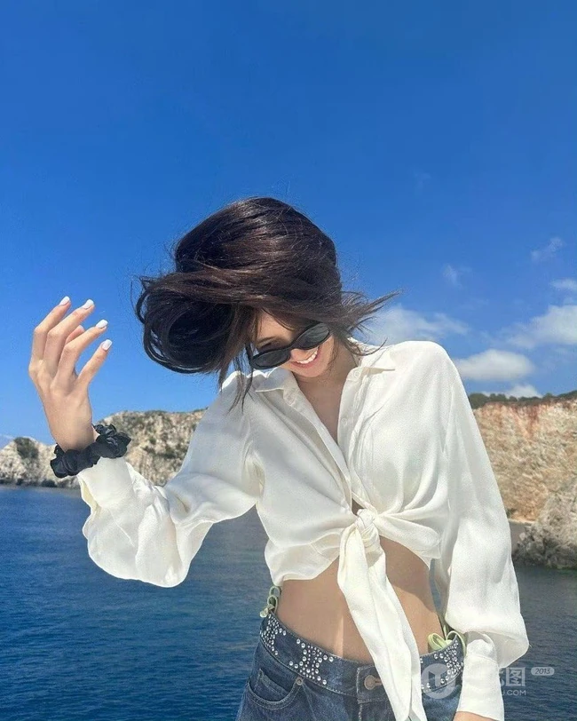 Lisa旅拍美照，泳装，短裤，身材有型