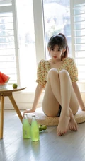 好清凉的小碎花，夏日清凉少女碎花衫短裤穿搭超美写真图片