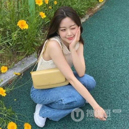 外出游玩旅拍街拍的真人清纯少女2023年最新款唯美好看头像图片