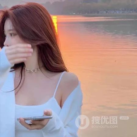 外出游玩旅拍街拍的真人清纯少女2023年最新款唯美好看头像图片