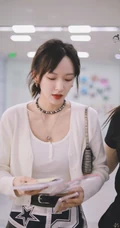 怎么拍都好看，女生程潇现身某机场，路人照视觉漂亮气质魅力难挡