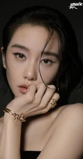 刘诗诗酷飒动人最新十一月封面写真图片