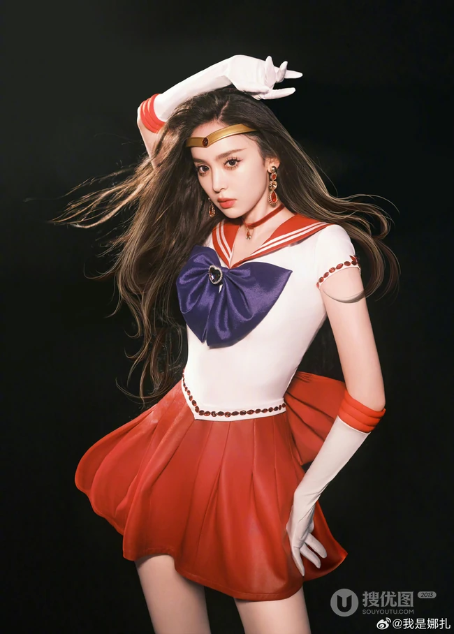 古力娜扎古灵精怪短裙cos经典少女战士写真美图