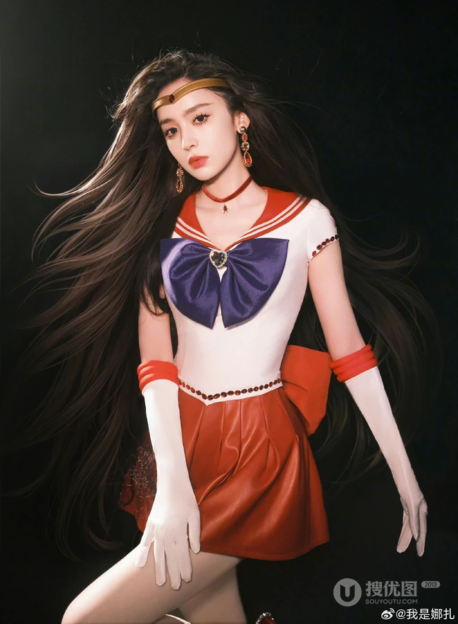 古力娜扎古灵精怪短裙cos经典少女战士写真美图