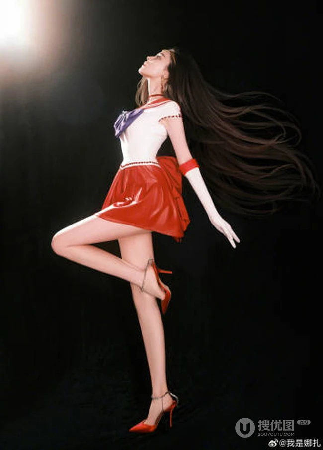 古力娜扎古灵精怪短裙cos经典少女战士写真美图