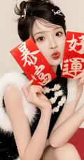 小姐姐给你拜年啦，手拿新年红包，灯笼，对联，糖葫芦的可爱女生新年写真套图