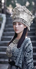 苗族服饰女生，气质网红女生民族风服饰穿搭别有一番风姿写真套图