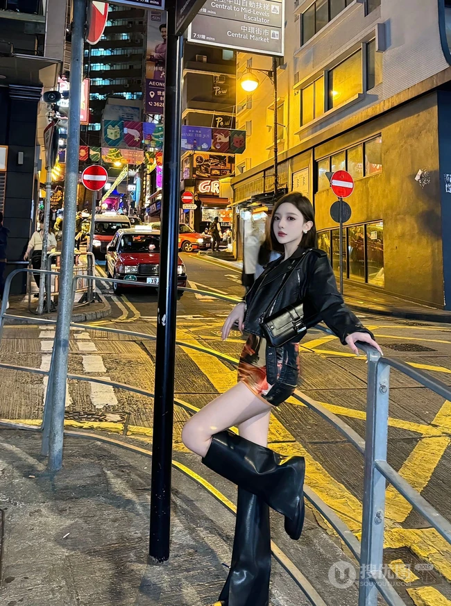 兰桂坊街头偶遇街拍的一组超高挑气质大长腿女生小姐姐好看图片