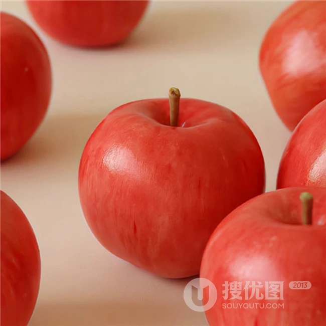 2024年适合当朋友圈背景的烟花，首饰，苹果，草莓，百合花等多图图片 第4张