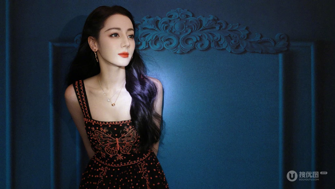 迪丽热巴壁纸，美女迪丽热巴超美吊带刺绣长裙穿搭写真壁纸套图