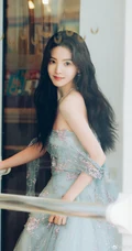 章若楠手机壁纸，美女章若楠超美海边码头写真手机壁纸套图