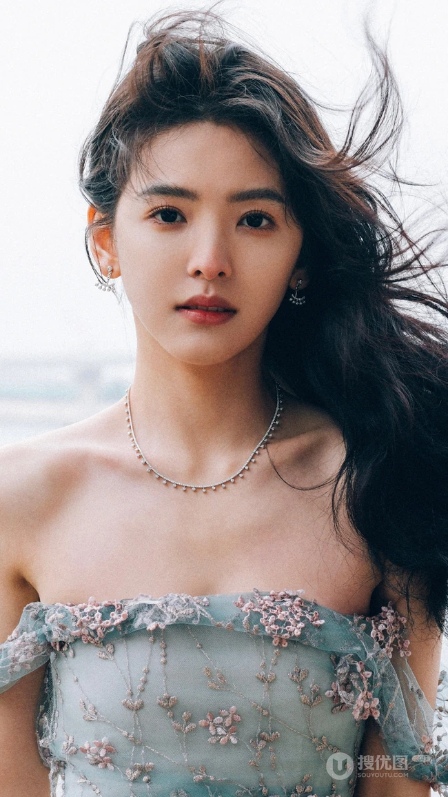 章若楠手机壁纸，美女章若楠超美海边码头写真手机壁纸套图