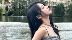 宋昕冉泳装壁纸，美女宋昕冉身着多套不同泳装海边泳池边超美桌面壁纸套图