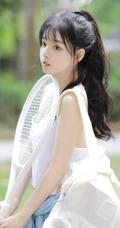 一起打球吗，清新靓丽的学生妹少女简单马尾辫发型加背心牛仔短裤户外球场写真图集