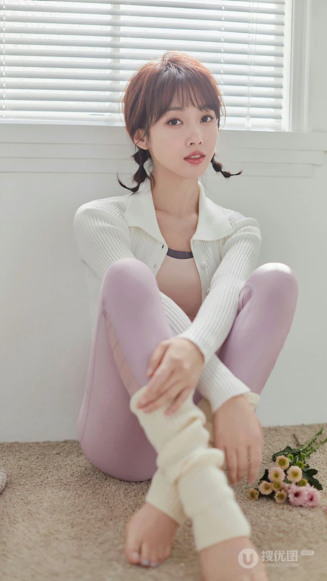 宣璐身材，宣璐身着紧身运动衣长裤尽显完美身材写真手机壁纸图片