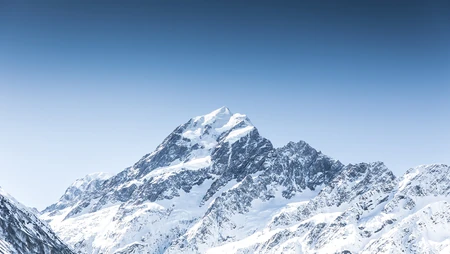 巍峨雪山壁纸图片