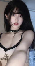 10后漂亮气质可人甜女生孩的自拍生活美照图集