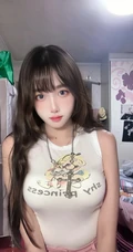 10后漂亮气质可人甜女生孩的自拍生活美照图集