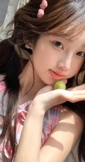 10后漂亮气质可人甜女生孩的自拍生活美照图集