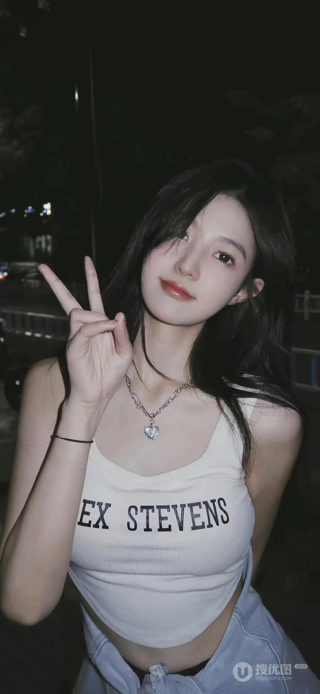 性感，可爱，甜美，活泼，动人，精选美女生活照手机壁纸图集