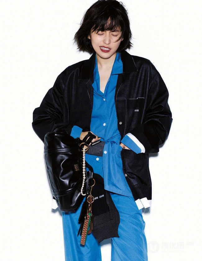 日本女生长泽雅美时尚秋装写真，看看气质短发轻熟的时尚表现力和魅力