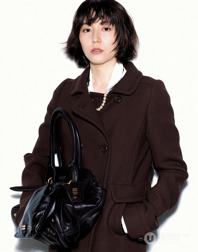 日本女生长泽雅美时尚秋装写真，看看气质短发轻熟的时尚表现力和魅力