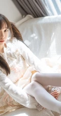 双马尾，娇小可爱日系少女公主裙袜装居家室内写真图集