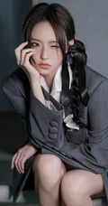 程潇个性时尚加脏辫造型穿搭登封写真手机壁纸