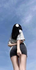 俯瞰视觉，超火的紧身短裤，美腿小姐姐高清手机壁纸