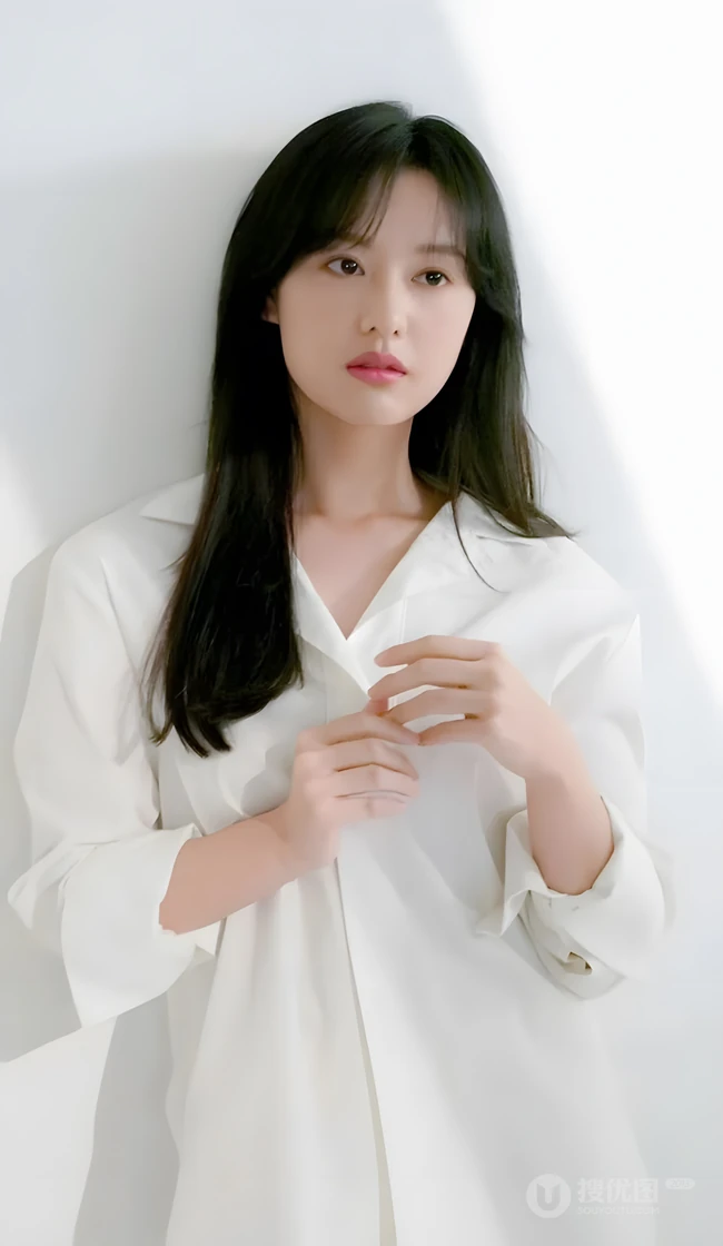 清新白衬衫长发气质美女清冷写真