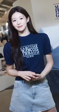 气质长发女星休闲穿搭品牌写真合集