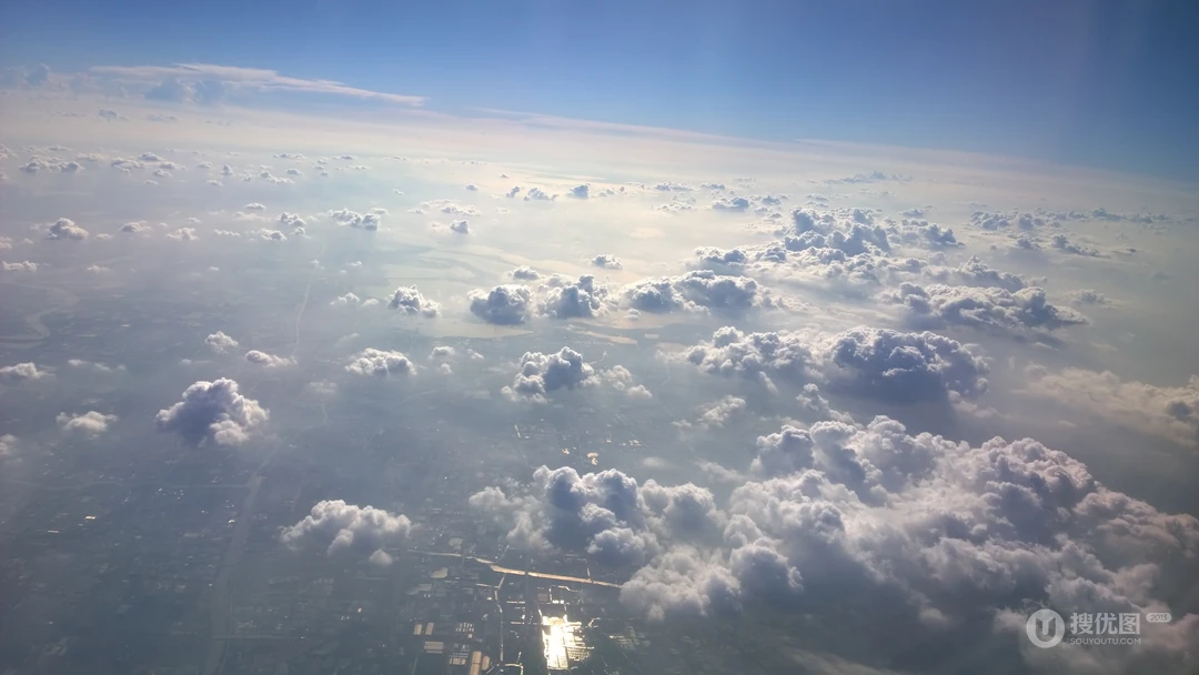 高空俯瞰蓝天白云壮阔云海唯美风景