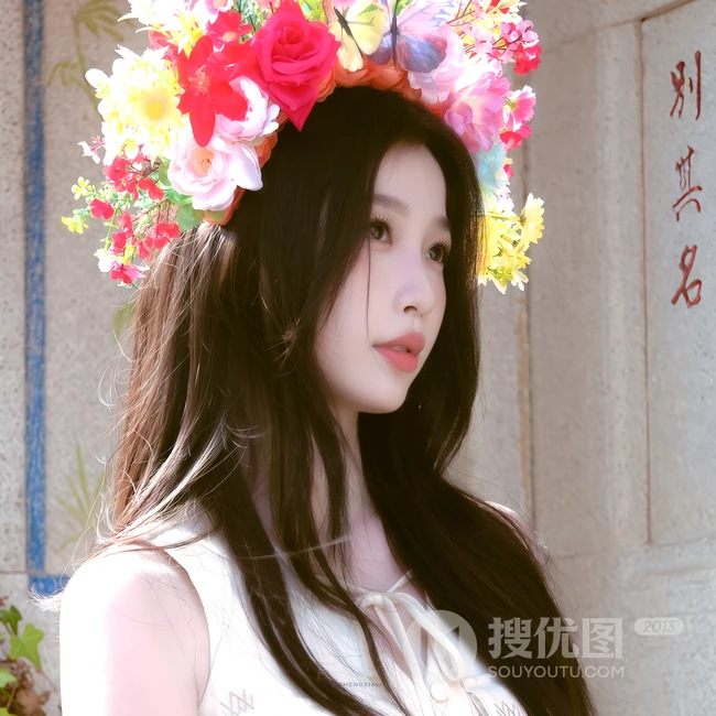 虞书欣簪花造型清新甜美系列写真图片