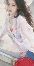 徐璐海边清新氛围感写真组图