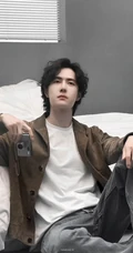 王一博慵懒风居家写真系列